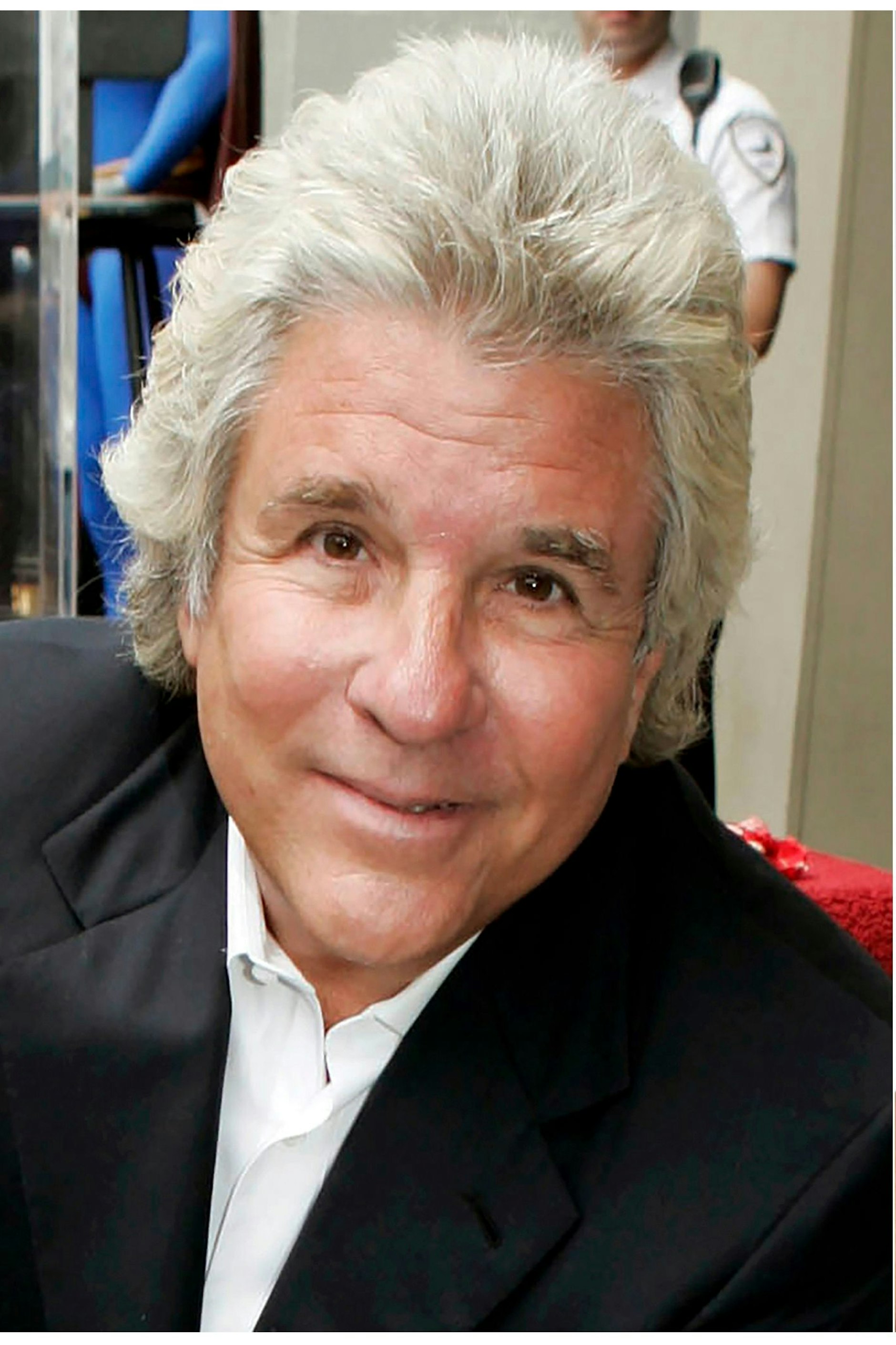 Hollywood-Produzent Jon Peters: Nur zwölf Tage nach ihrer Hochzeit hatte „Baywatch“-Star Pamela Anderson ihre fünfte Ehe schon wieder auf Eis gelegt.