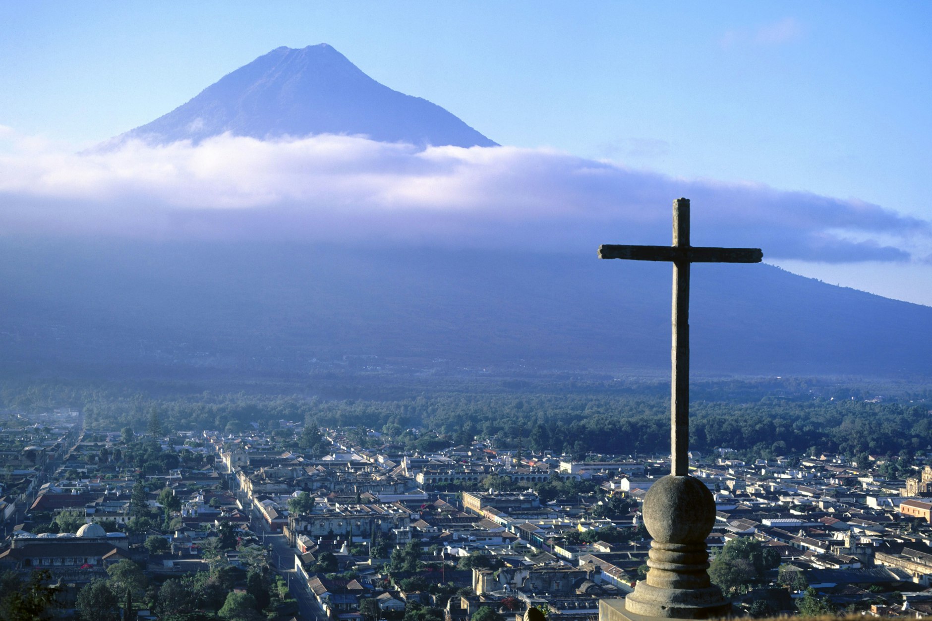 Unser Autor ist in Guatemala positiv für Corona getestet. Dann ging es mit der Suche nach den Quarantäneregeln los.