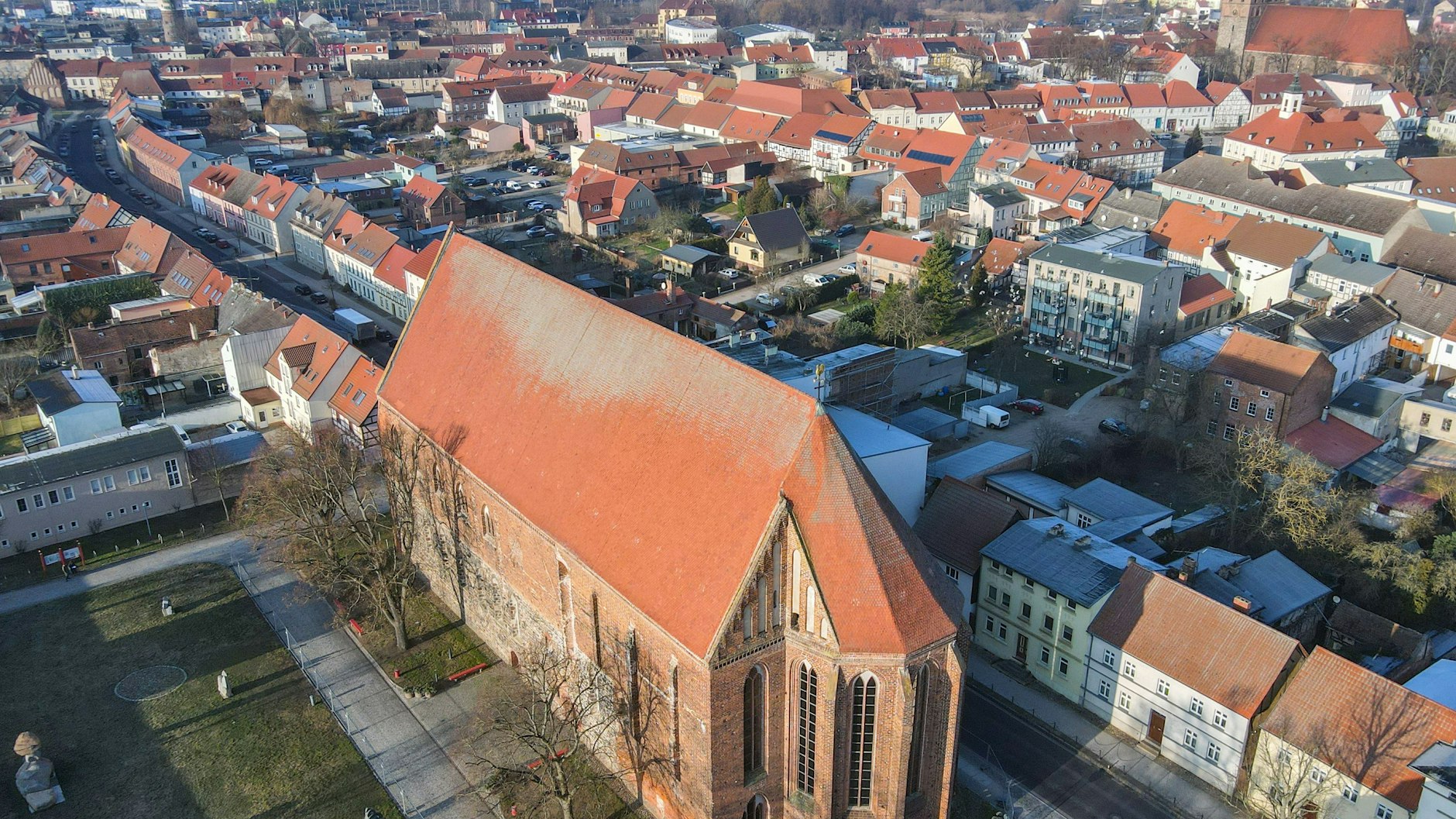 Seit Mitte Dezember vergangenen Jahres ist das Gotteshaus, einziger erhaltener Bestandteil des um 1250 in Angermünde gegründeten Franziskanerklosters, aus Sicherheitsgründen gesperrt.