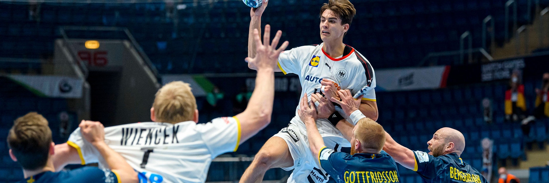 Gummersbachs Julian Köster überzeugt nicht nur gegen Schweden, er ist die deutsche Entdeckung der EM.