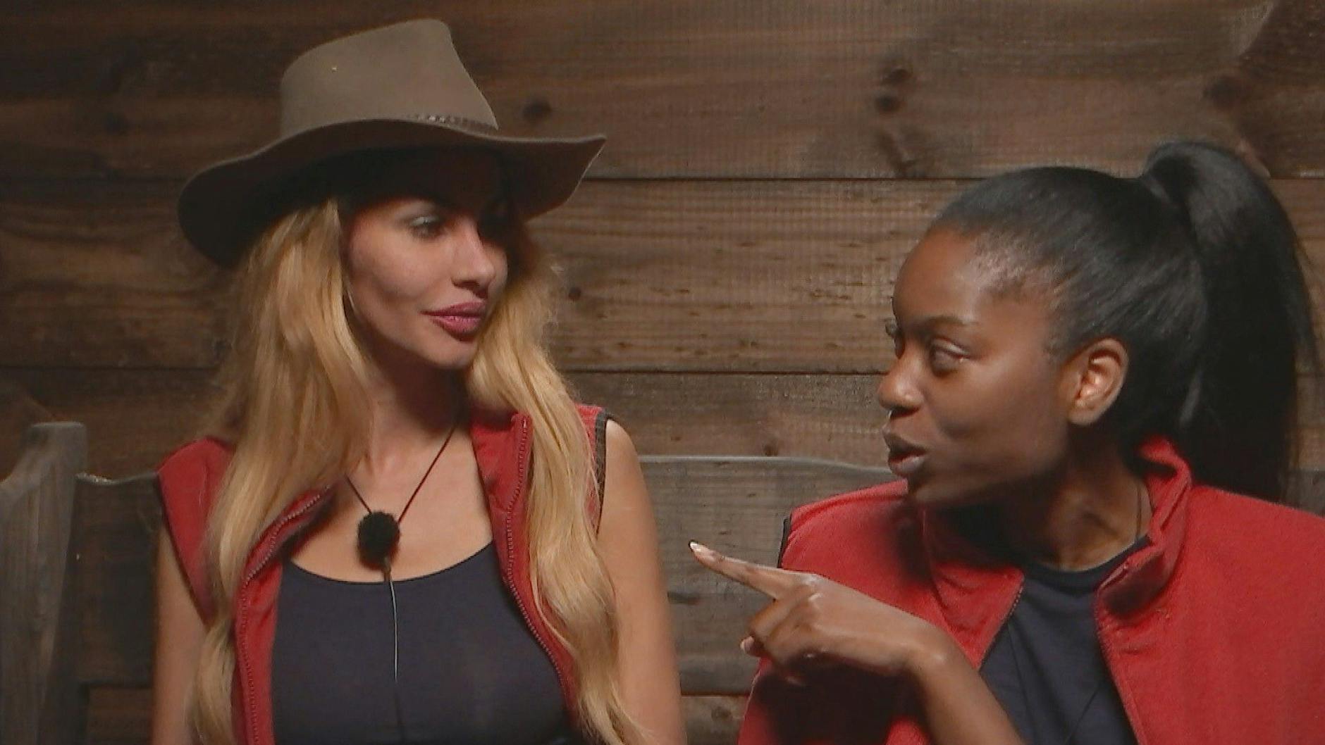 Zoff im Dschungelcamp: Linda Nobat wollte einfach nicht verstecken, was sie von Janina Youssefian hält.