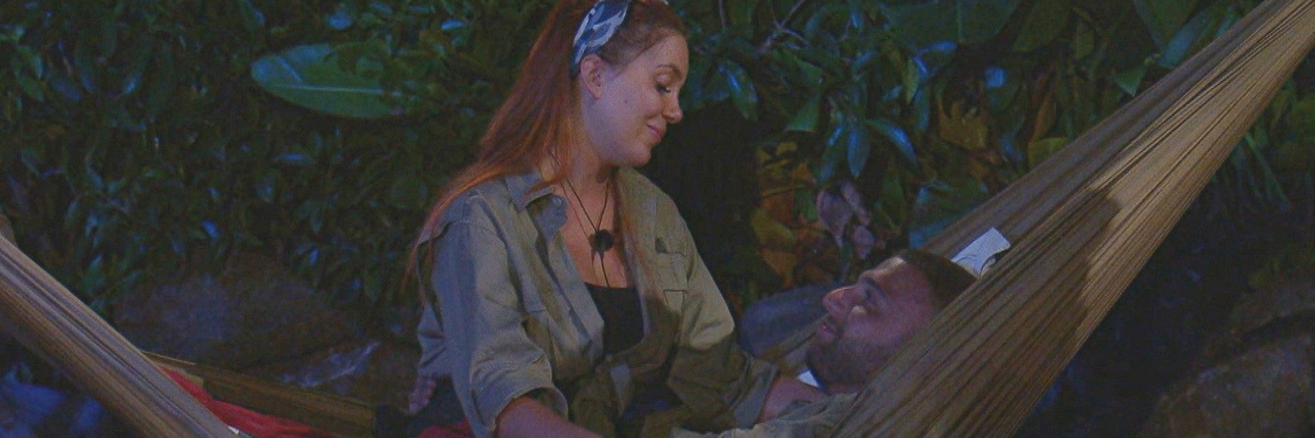 Dschungelcamp-Flirt? Tara Tabitha und Filip Pavlovic sind aktuell Bezugspersonen füreinander.