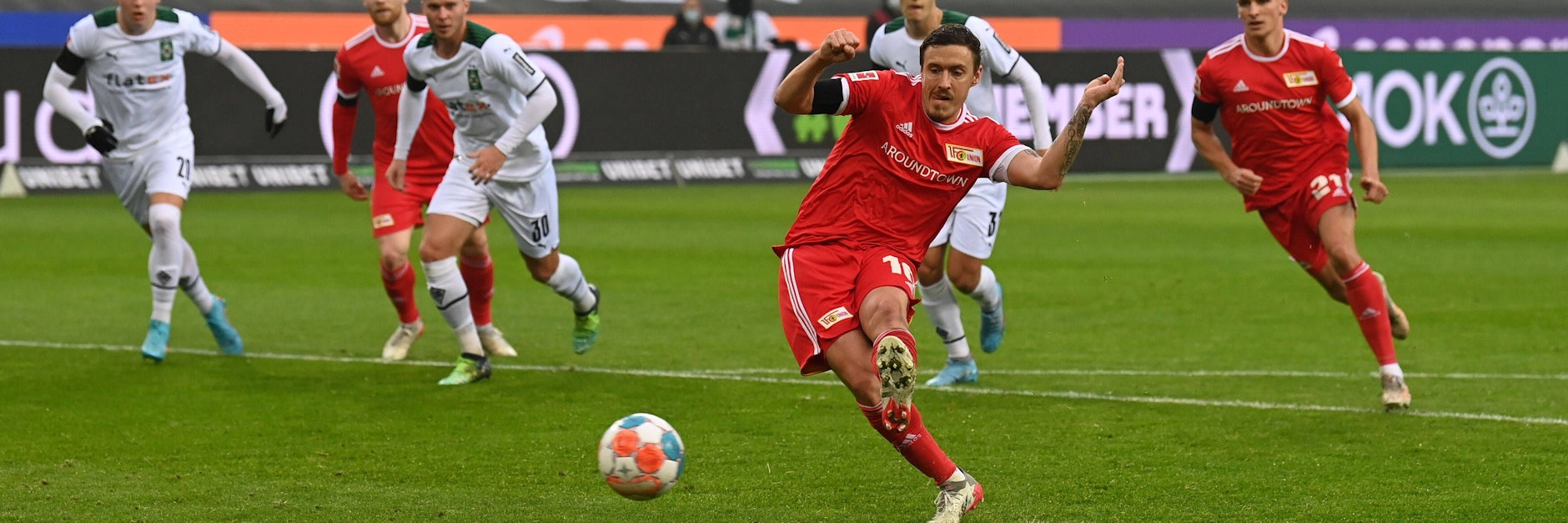 Max Kruse erzielt Unions 1:0 in Mönchengladbach. Schon sein 22. verwandelter Strafstoß in der Bundesliga, bei 23 (!) Versuchen.