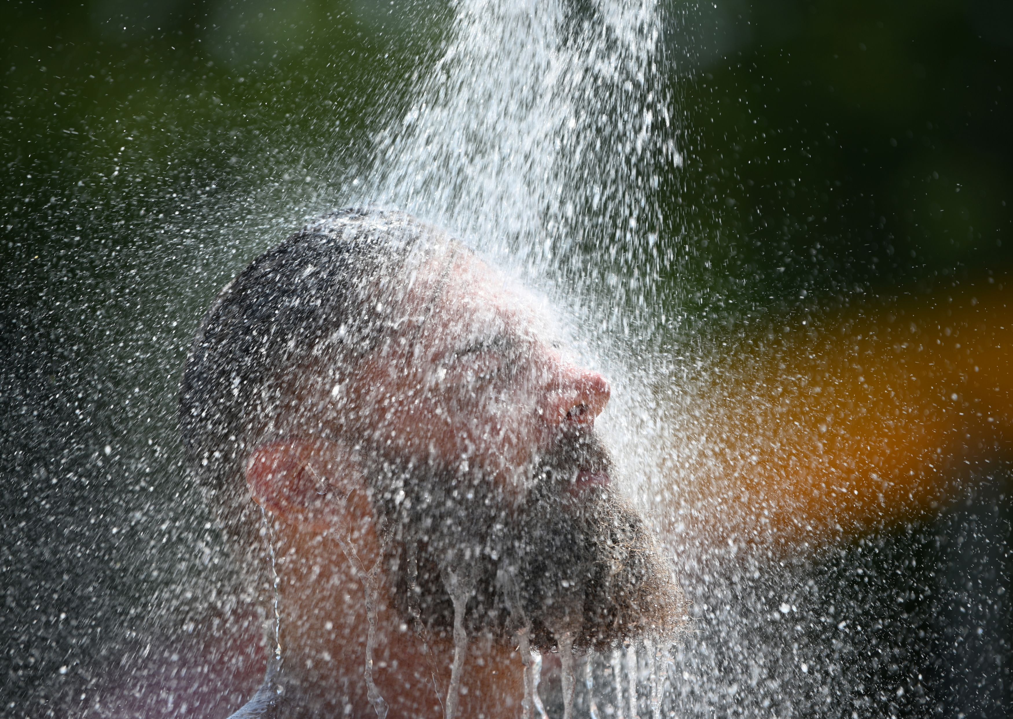 Legionellen: Gefahr Aus Der Dusche