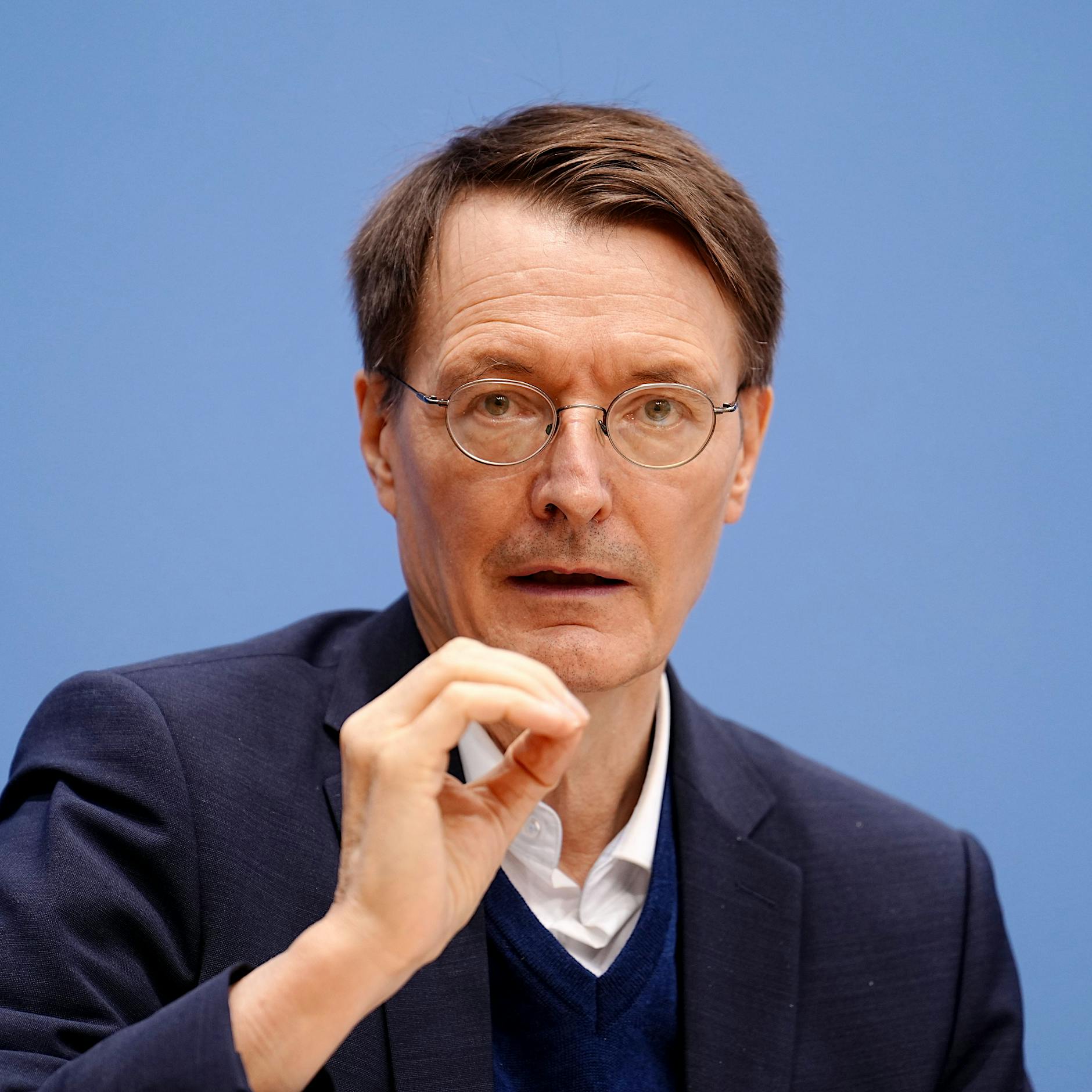 Lauterbach: Nach Omikron-Welle ist Zeit für Lockerungen gekommen