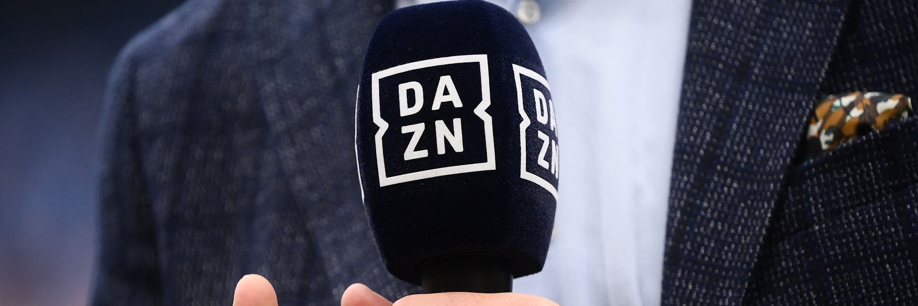 Das Abo beim Sportsender DAZN wird demnächst teurer. (Symbolbild)