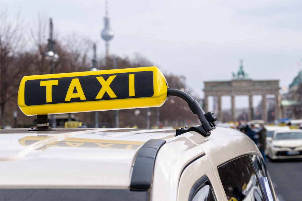 Branche in Not: Berliner Taxifahrpreise sollen drastisch steigen