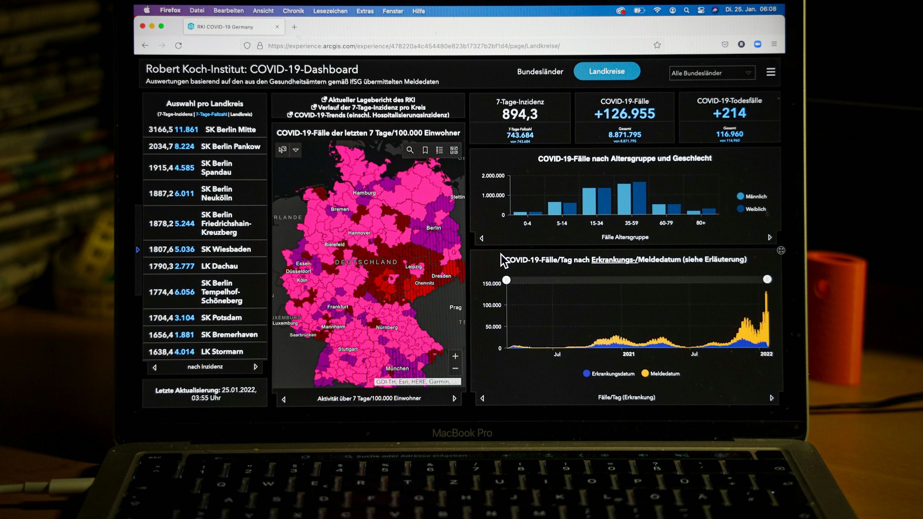 Die Alarmkarte des RKI: In Berlin und Brandenburg sind die Zahlen besonders hoch.