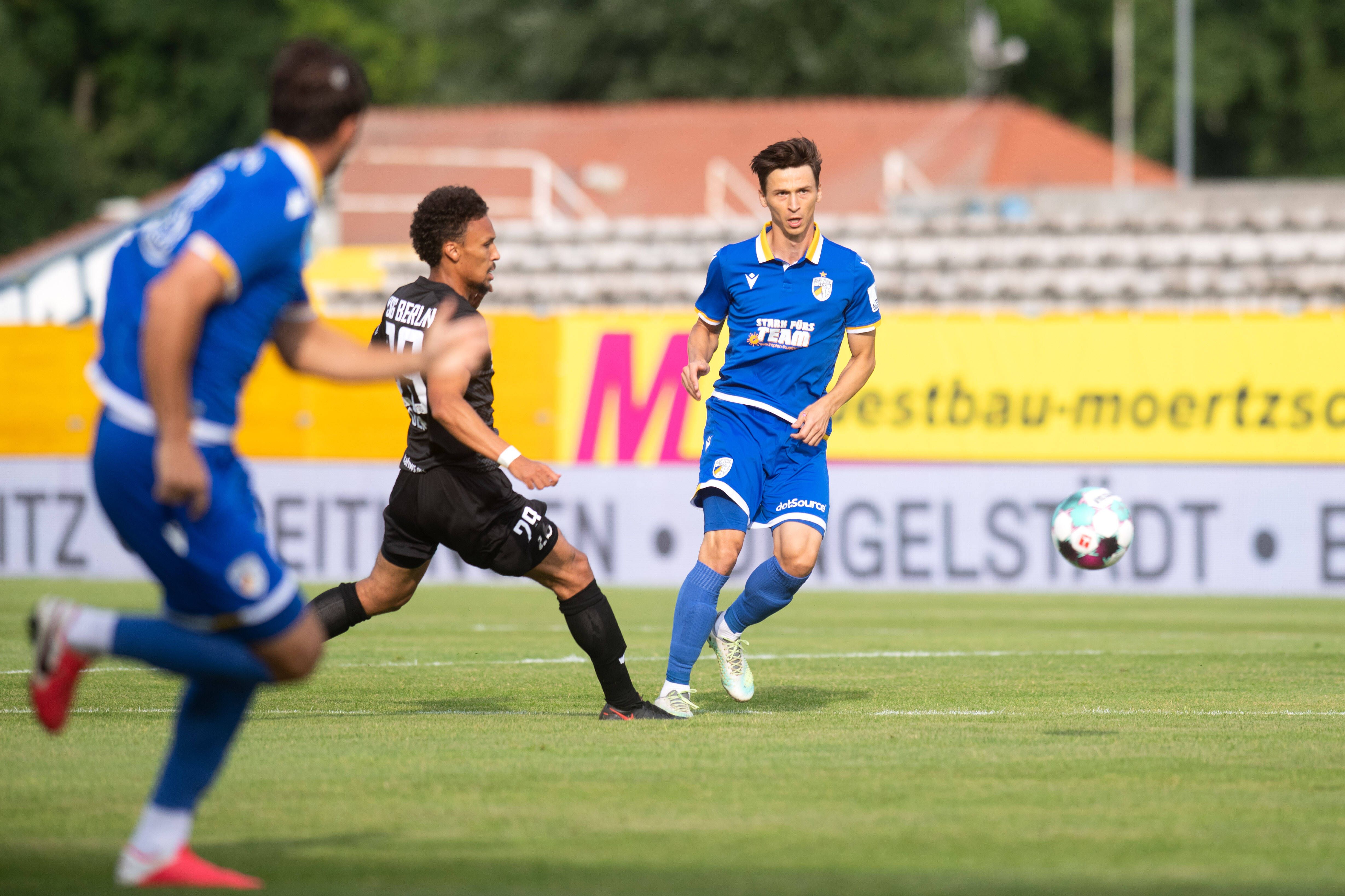Ein Spielmacher für den Spitzenreiter: Dynamo angelt sich Jenas Theodor Bergmann