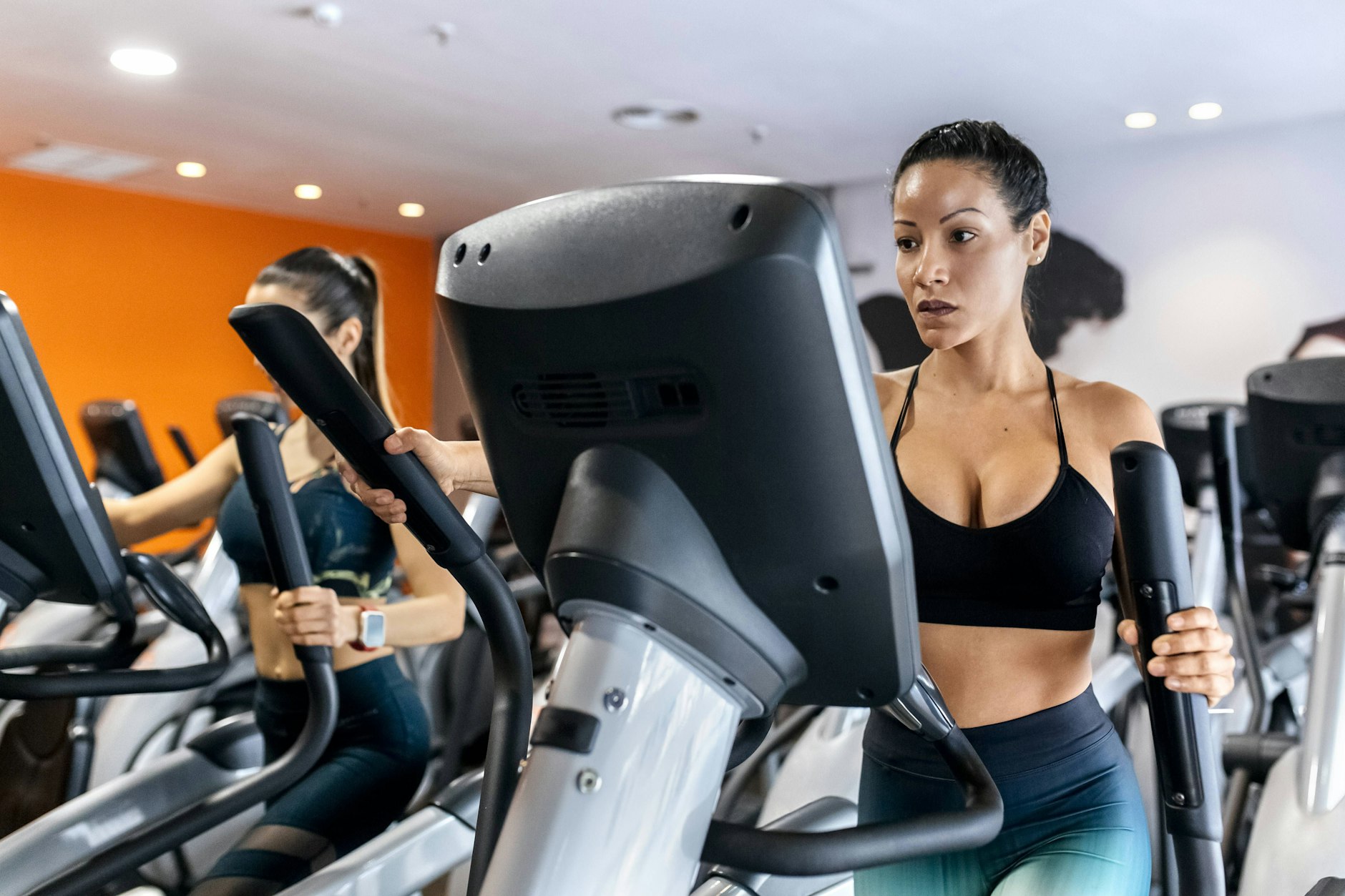 Wenn das Studio mehr Geld fürs Training will, sollte man genau prüfen, ob das überhaupt zulässig ist.