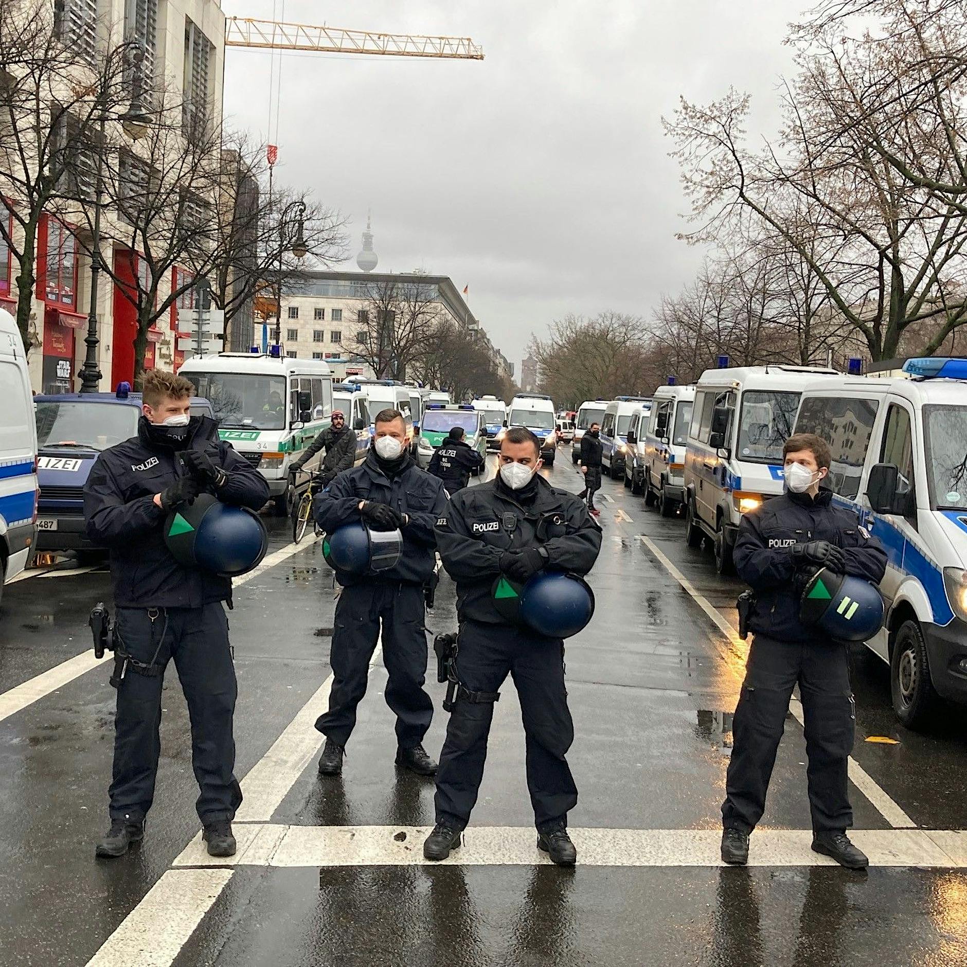 Protest gegen Impfpflicht: In Berlin kamen mehr Polizisten als Demonstranten