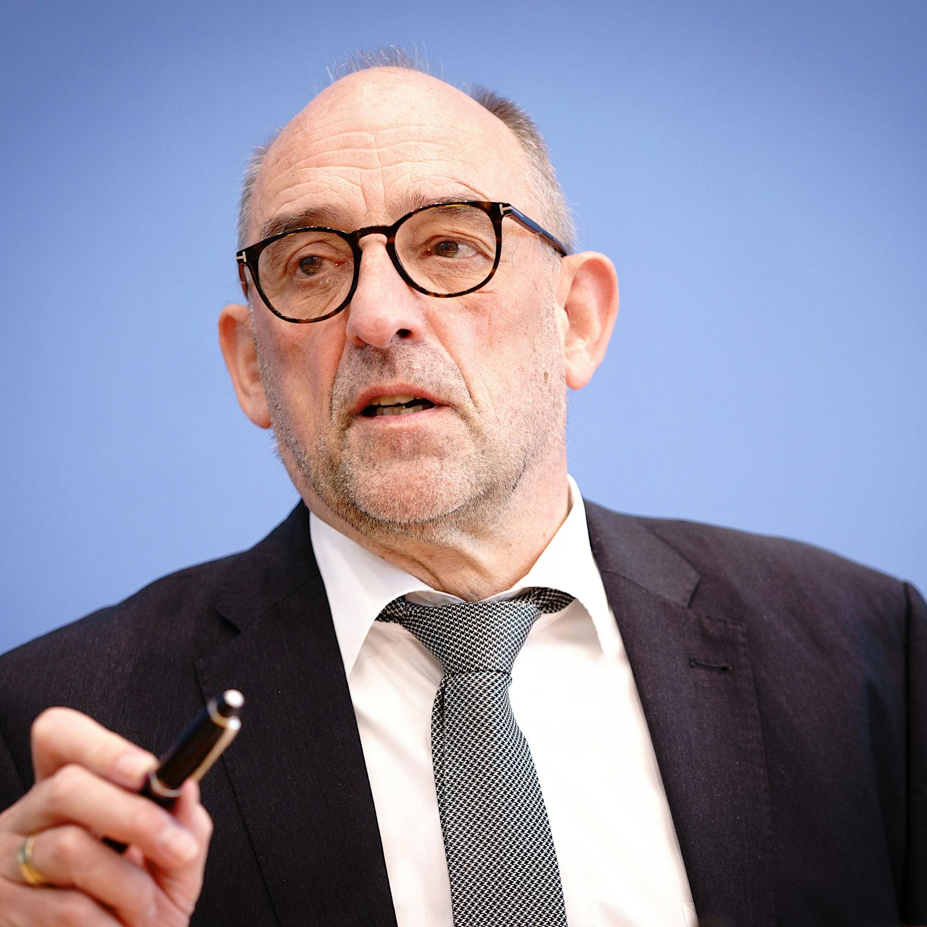 Arbeitsagentur-Chef: „Impfpflicht hilft dem Arbeitsmarkt“