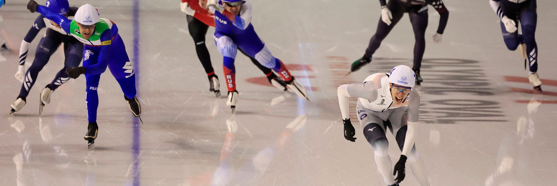 Nicht einzufangen: Felix Rijhnen (vorn) haute in Calgary im Massenstart richtig einen raus. Nun will er bei Olympia für Schlagzeilen sorgen.