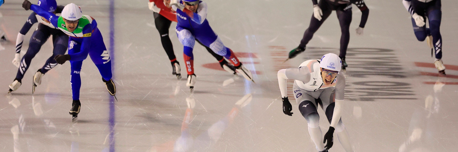 Nicht einzufangen: Felix Rijhnen (vorn) haute in Calgary im Massenstart richtig einen raus. Nun will er bei Olympia für Schlagzeilen sorgen.
