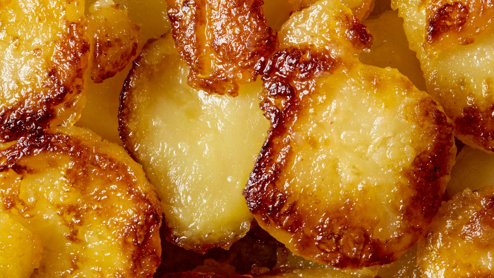 Bratkartoffeln sind richtig lecker, wenn sie schön knusprig sind.