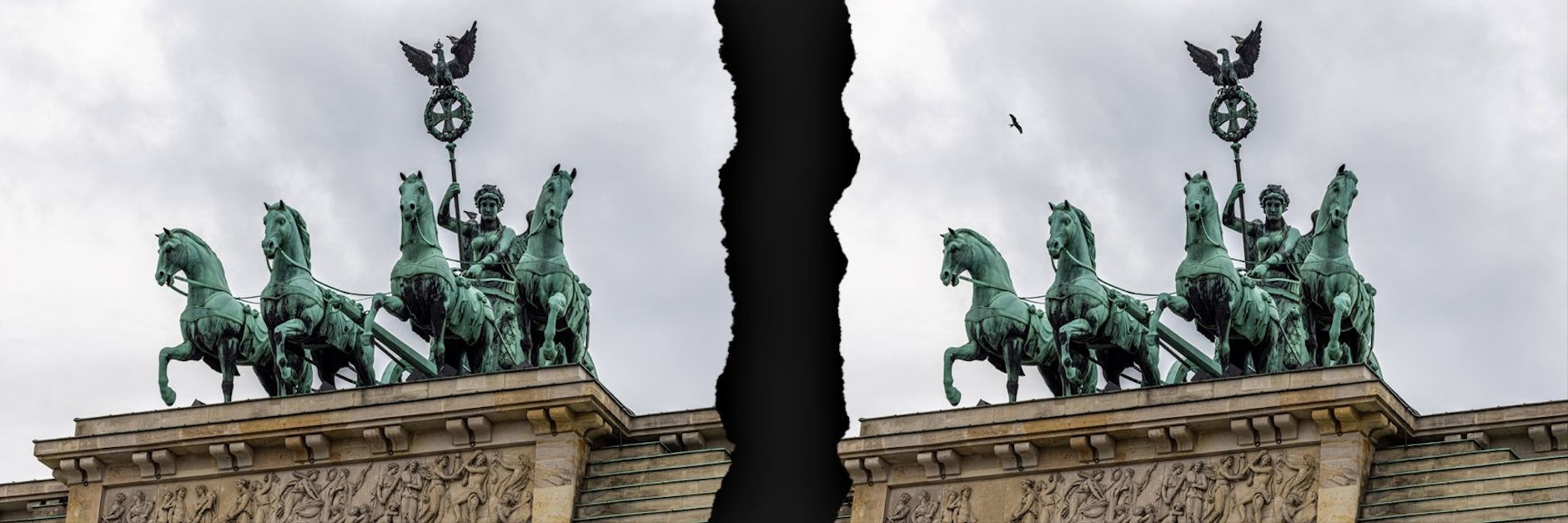 Links sehen Sie ein Foto der Quadriga auf dem Brandenburger Tor, rechts auch - nur haben sich hier zehn Fehler eingeschlichen. Können Sie sie entdecken?