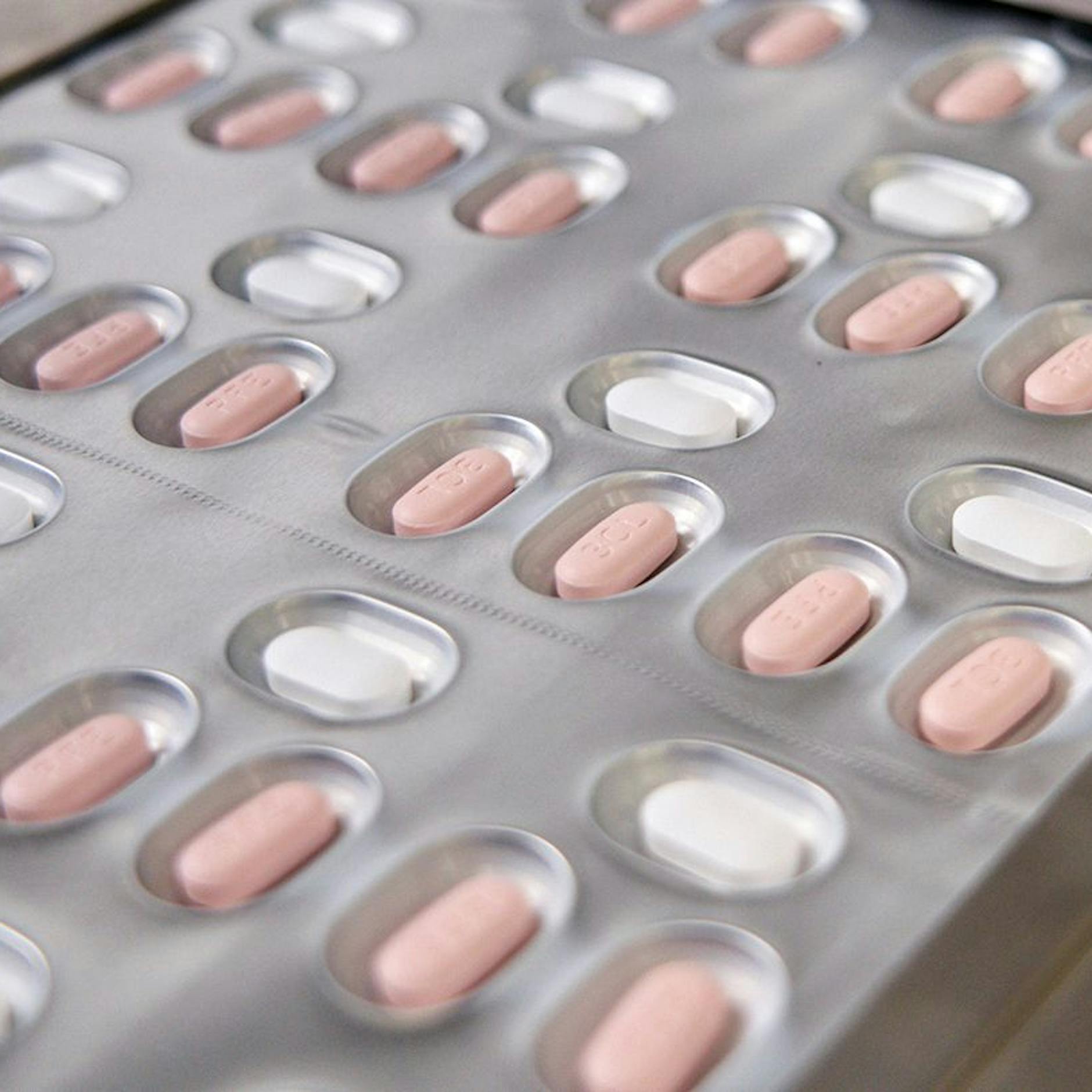 Paxlovid – EMA gibt grünes Licht für Corona-Pille!