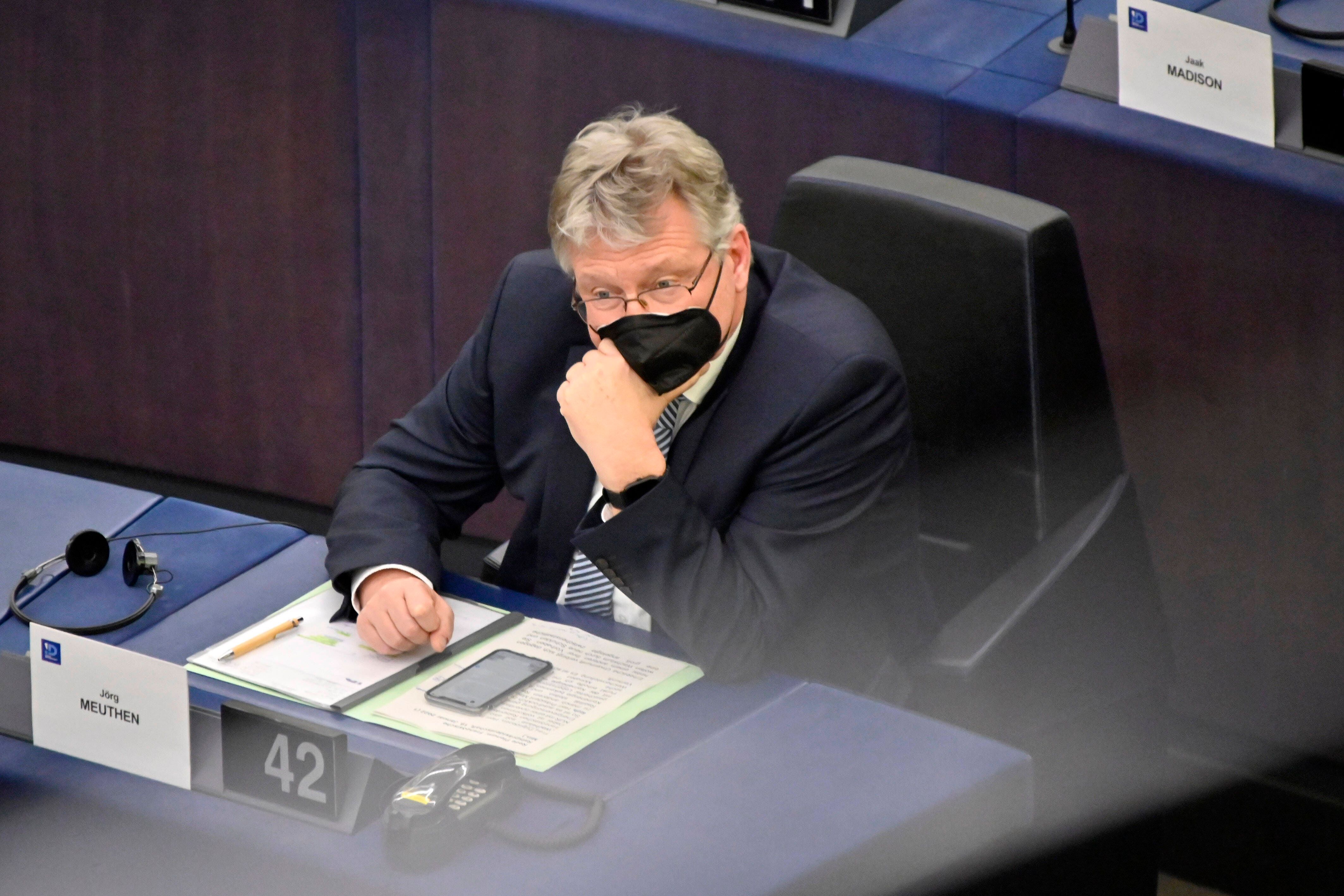 Spendenaffäre: EU macht Weg frei für Ermittlungen gegen AfD-Chef Meuthen!