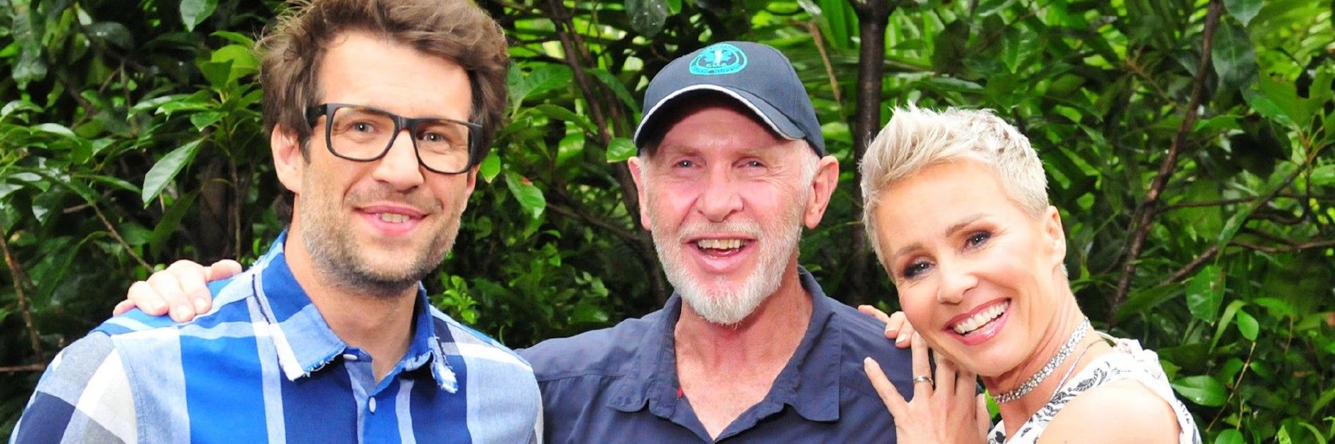 Er ist der Arzt, dem die Dschungel-Stars vertrauen: Dr. Bob gemeinsam mit Daniel Hartwich und Sonja Zietlow.