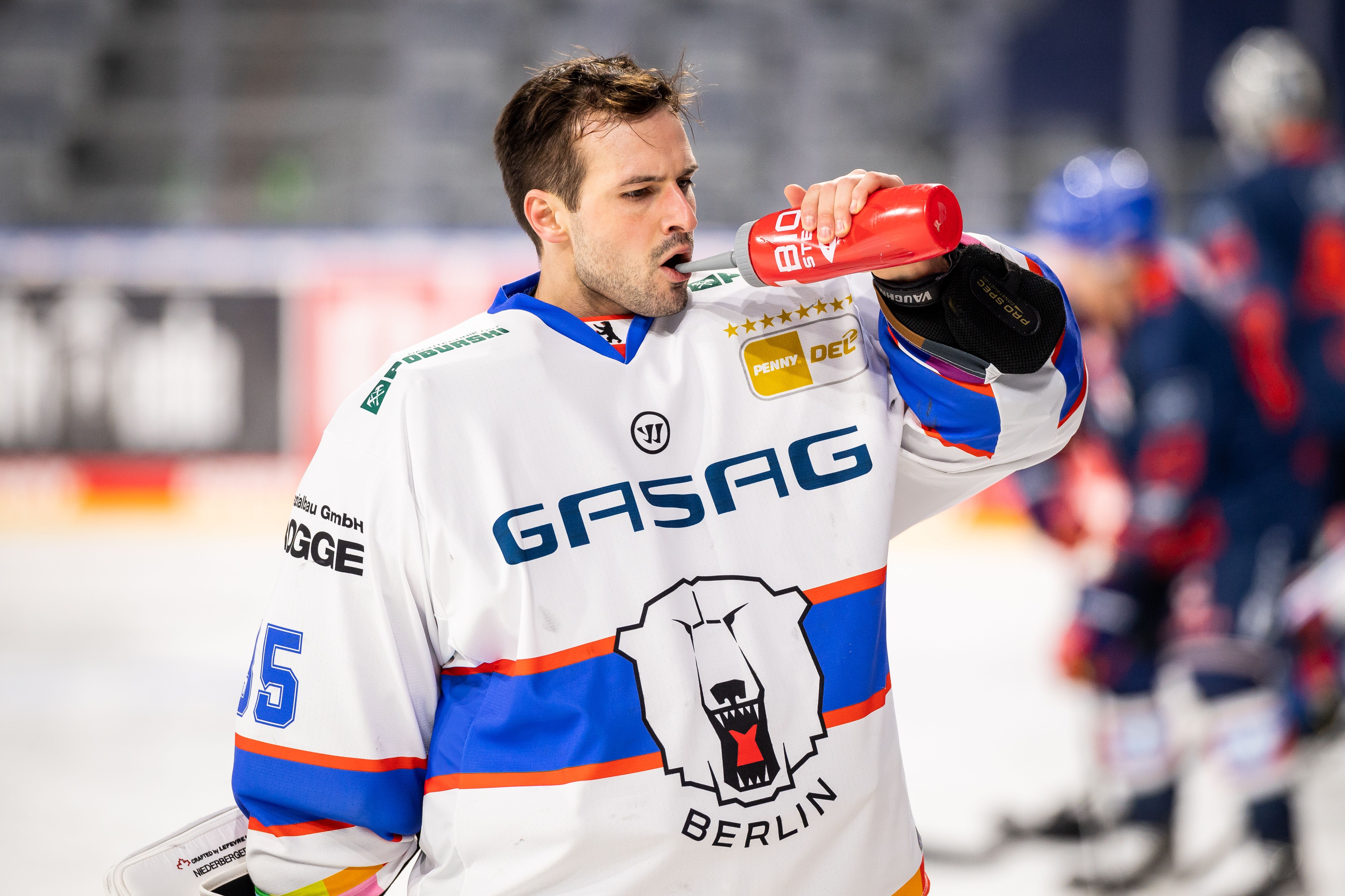 Image - Schock für den Meister: Mathias Niederberger verlässt die Eisbären