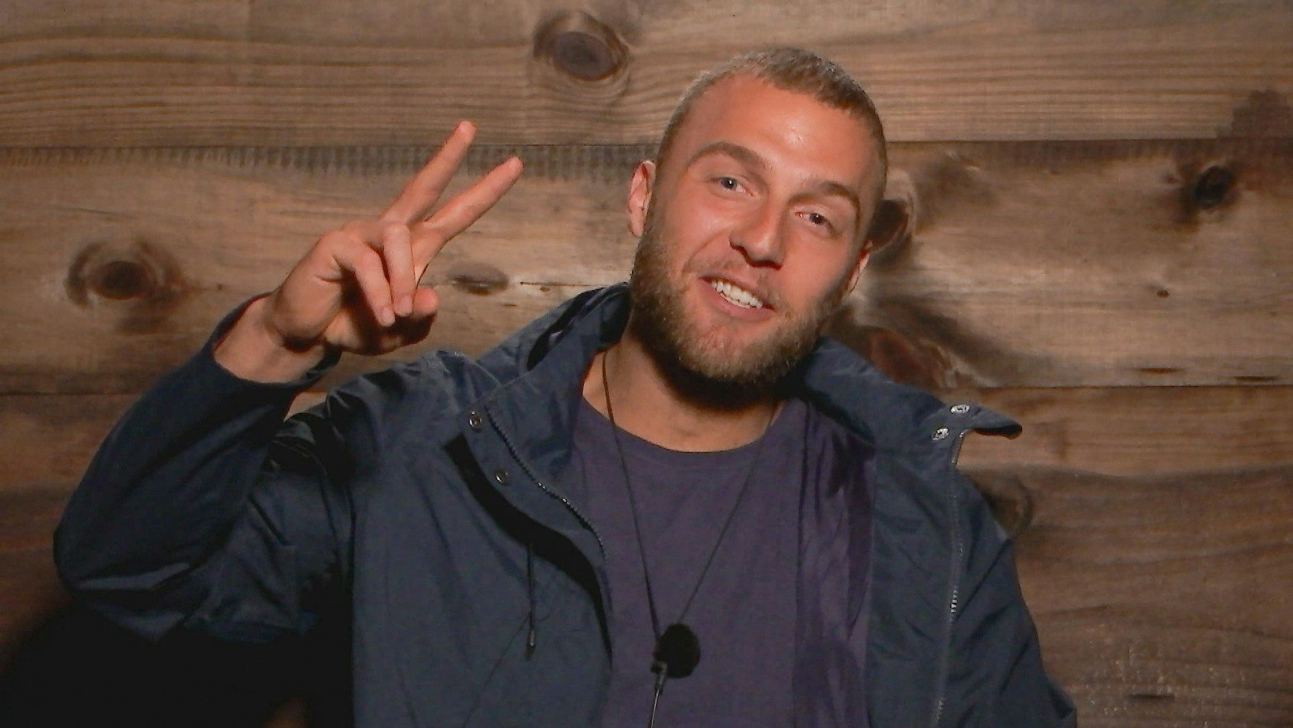 Filip Pavlovic rührt im Dschungelcamp die Werbetrommel, zahlreiche Stars tun dies auf Instagram.