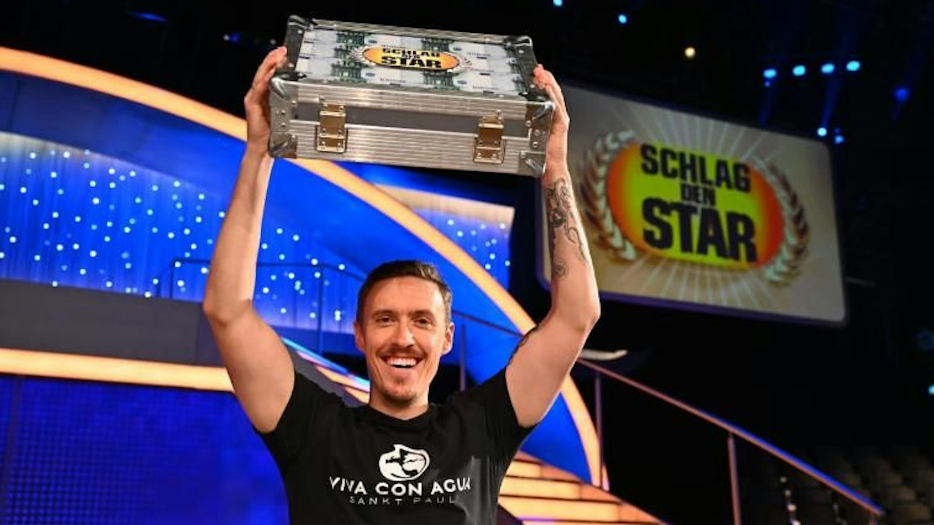 Union-Star Max Kruse gewann nach mehr als vier Stunden die Show „Schlag den Star“ und jubelte über 100.000 Euro.