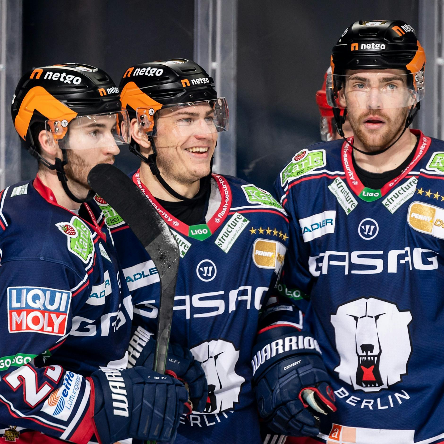 Torwart Niederberger ist weg, 16 weitere Verträge laufen aus: Fliegen die Eisbären jetzt auseinander?