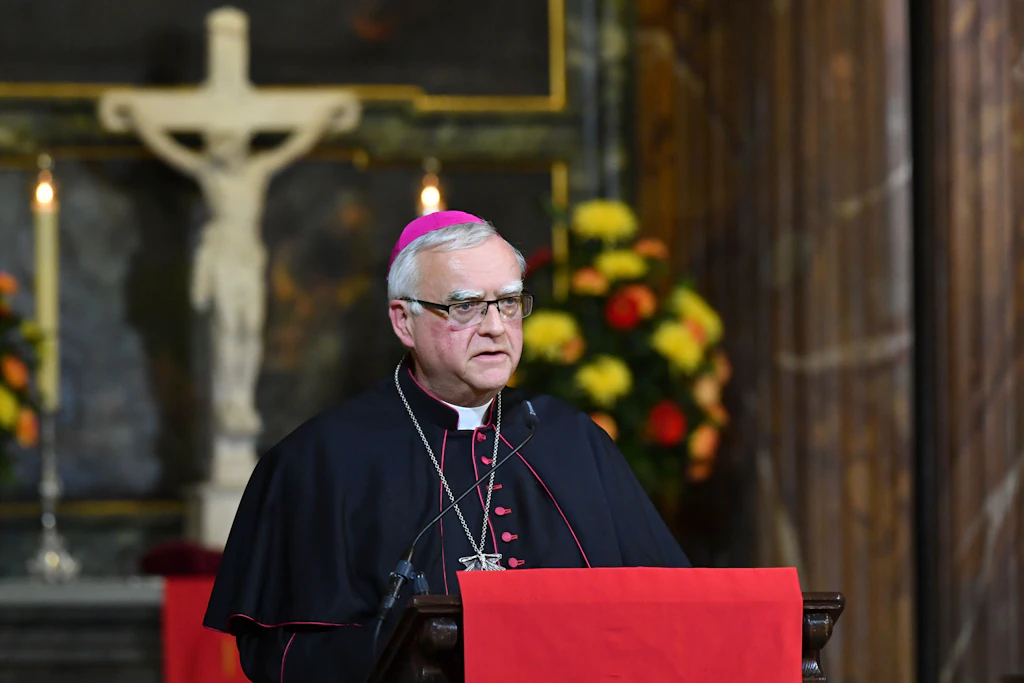 Katholische Kirche: Erzbischof von Berlin stellt Zölibat in Frage