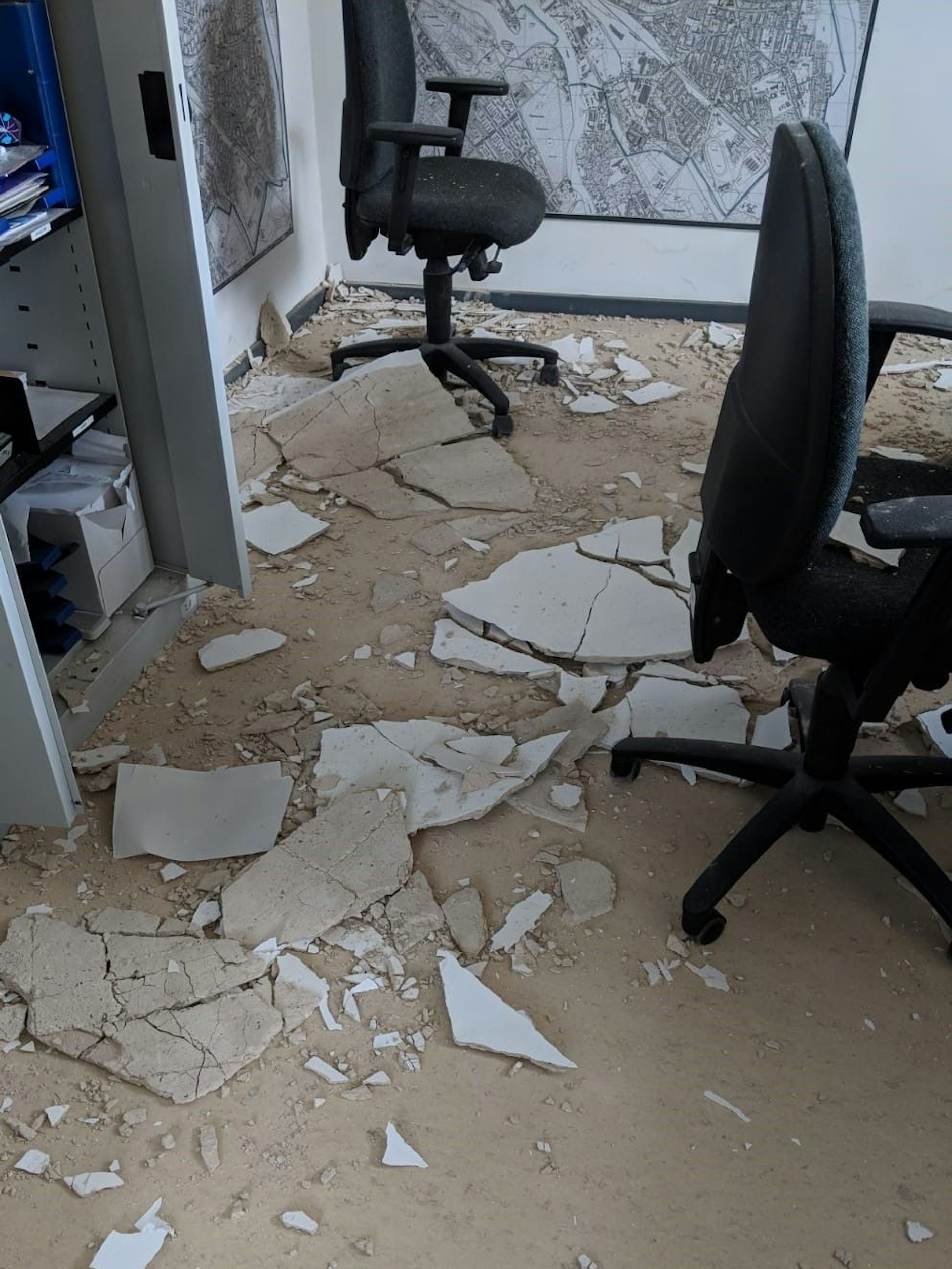 Auch darüber berichtete der KURIER schon: Der Kripo im Polizeiabschnitt 64 fiel die Decke auf den Kopf.