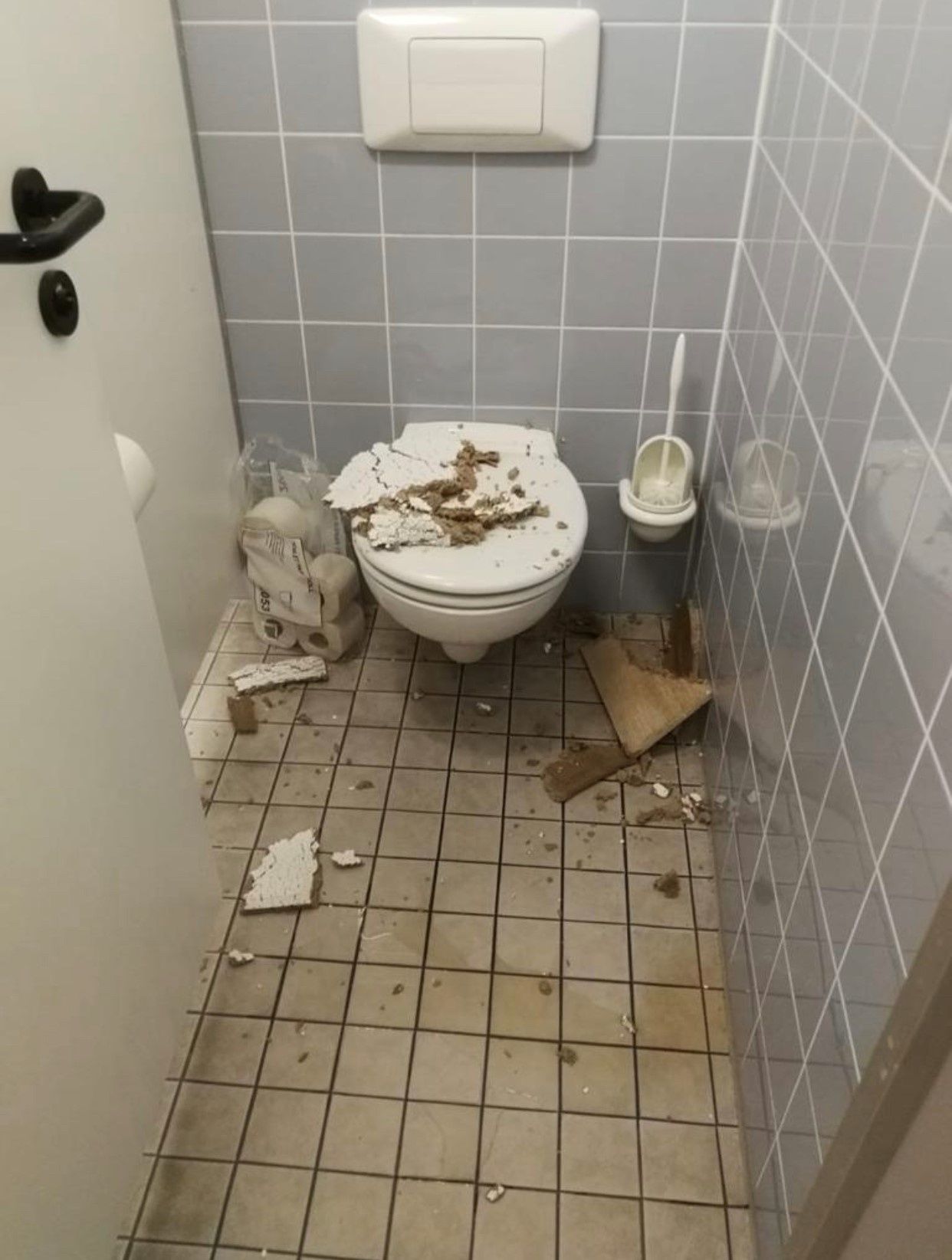 Die kaputten Amtsstuben von Berlin: Die Polizei muss weiter in maroden Büros arbeiten