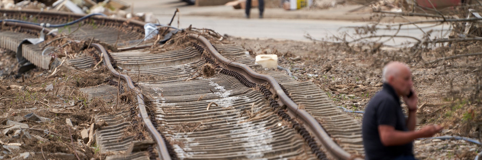 Die Flutkatastrophe in Rheinland-Pfalz und Nordrhein-Westfalen 2021 trug dazu bei, die Pünktlichkeitsbilanz der Bahn zu verhageln.