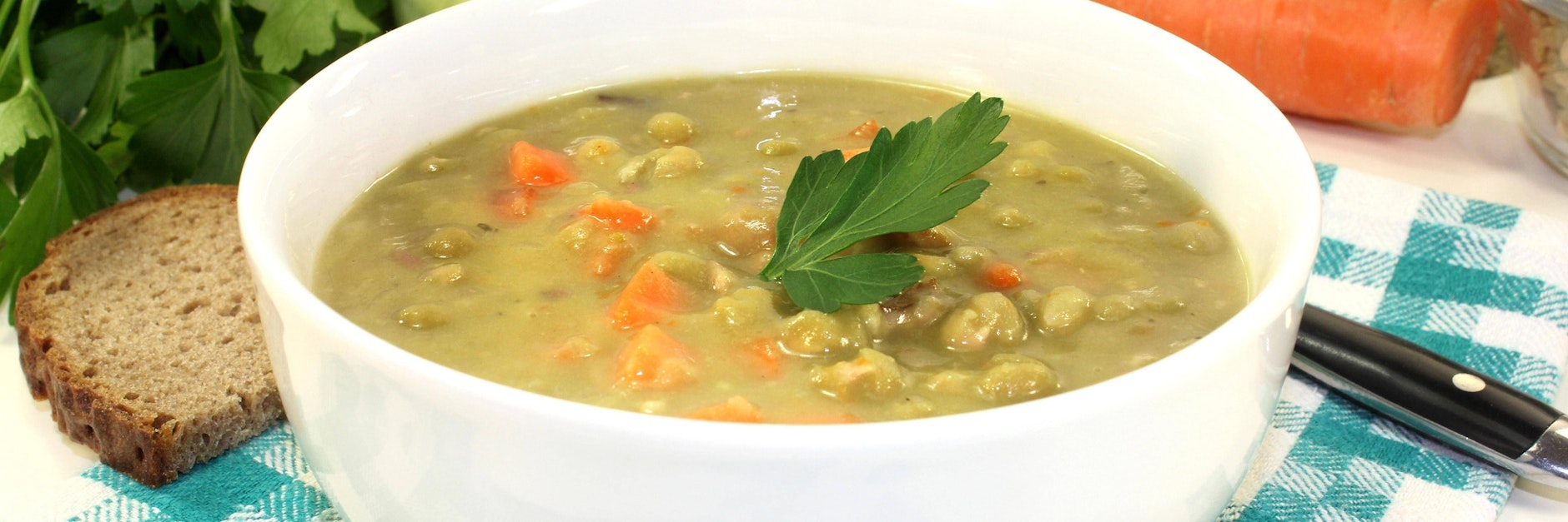 Ein leckerer Erbseneintopf ist keine Kunst - solange man das richtige Rezept hat.