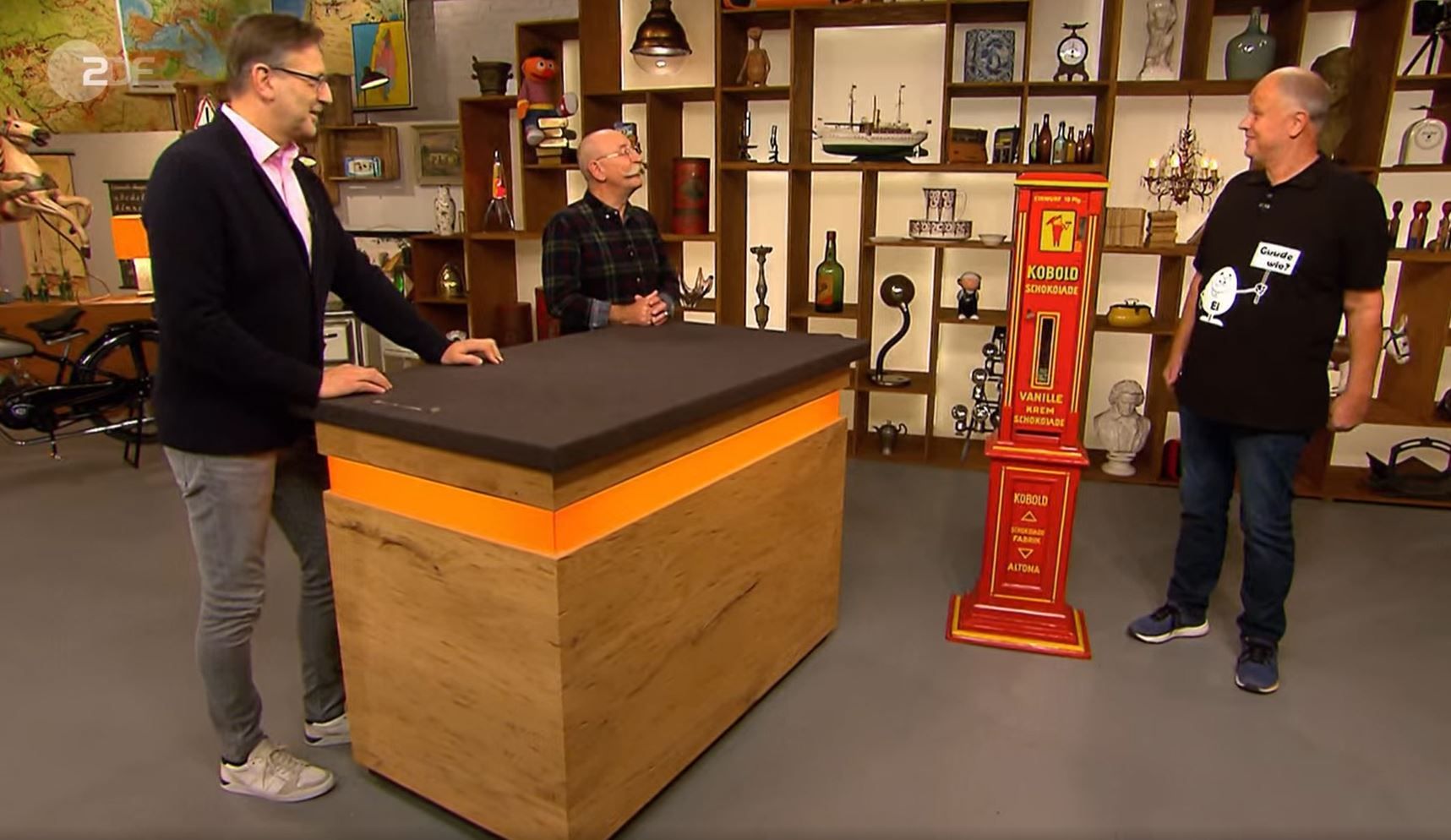 Image - Schoko-Automat bei „Bares für Rares“: Hessen-Witze, ein übertrumpfter Horst Lichter und ein echter Bieterkampf im Händlerraum!