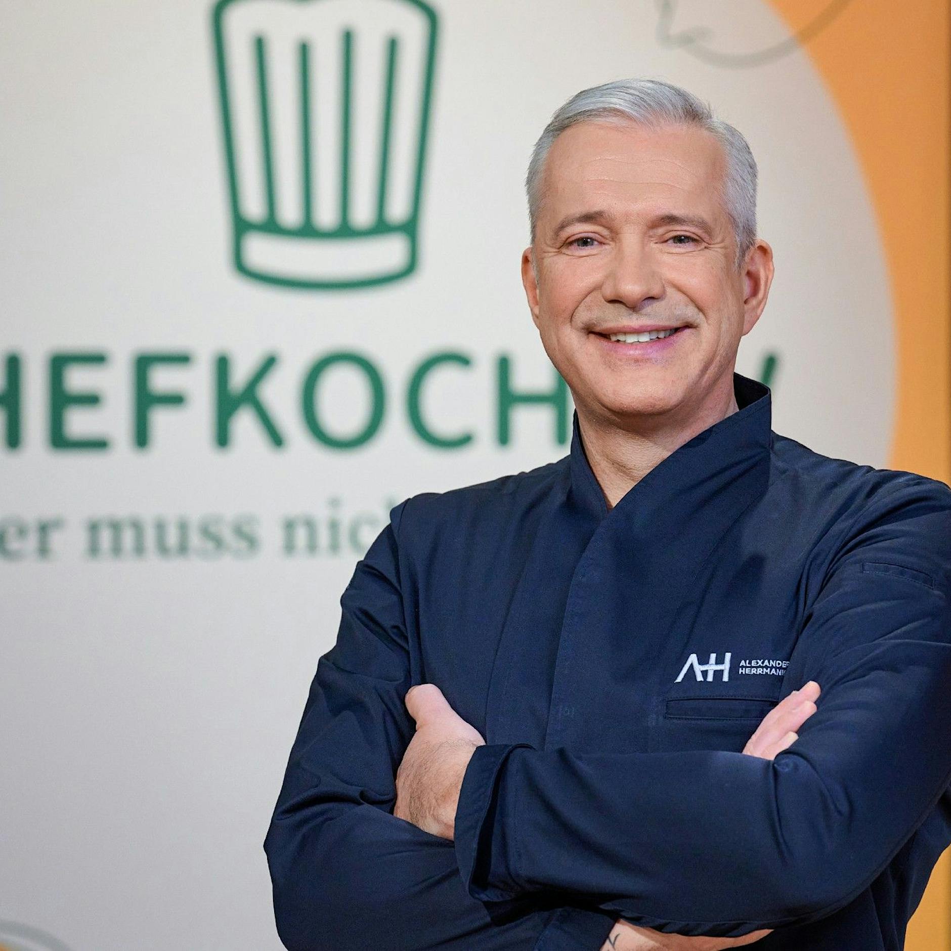 Kein Schnickschnack! In Alexander Herrmanns neuer Kochshow gibt es Rezepte für den kleinen Geldbeutel