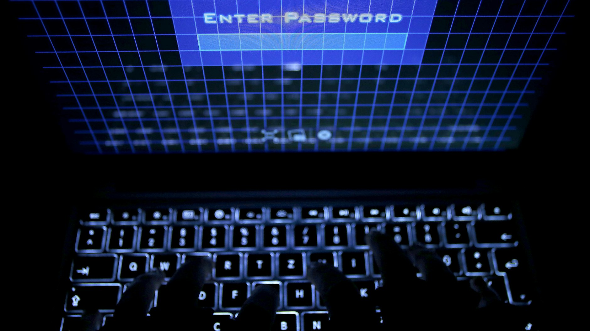 Online-Diebe setzen beim Knacken von Passwörtern auf Software.