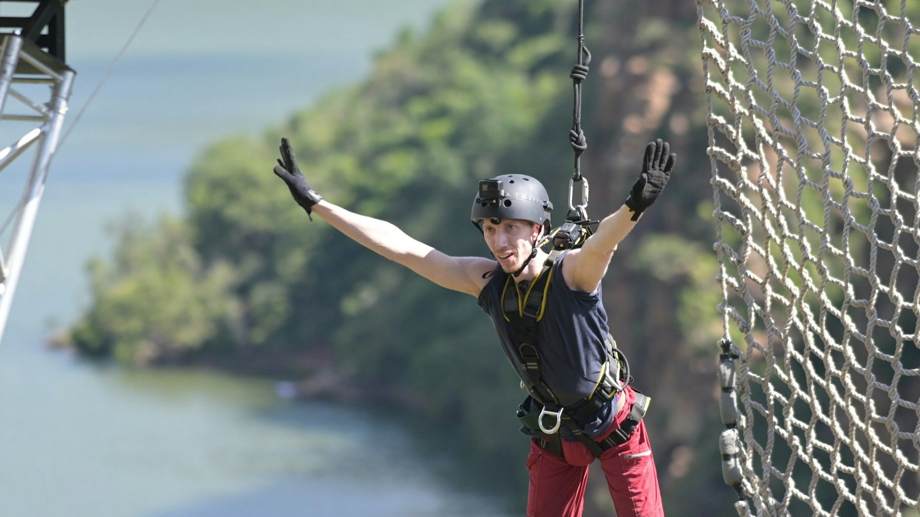 Eine echte Dschungelcamp-Story: Manuel Flickinger kannten vorher nur die wenigsten, nun überwand er seine Angst bei der Prüfung.