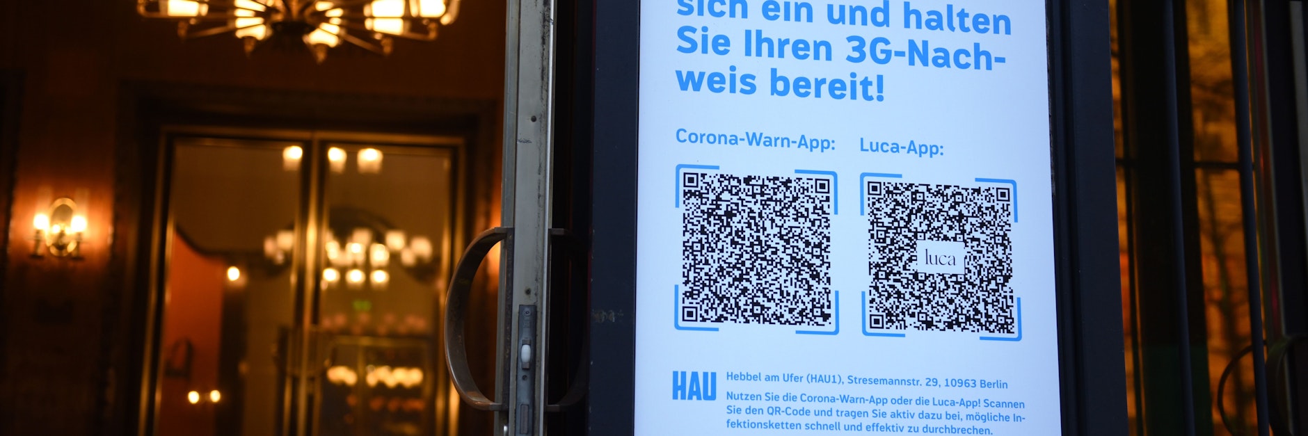 Eine Erfassung der Daten wie hier im Hebbel Theater soll es künftig nicht mehr geben. Berlin will auch den Vertrag mit der Luca App kündigen. 