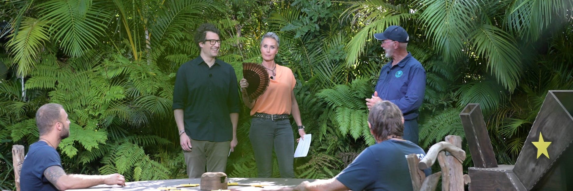 Dschungelcamp: Peter und Filip treten zur Prüfung an. Die wird wieder von Sonja Zietlow und Daniel Hartwich moderiert.