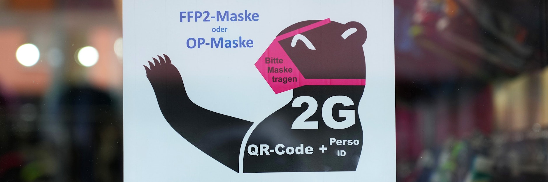 „Bitte Maske tragen – 2G“ gilt auch weiterhin in Berlin.