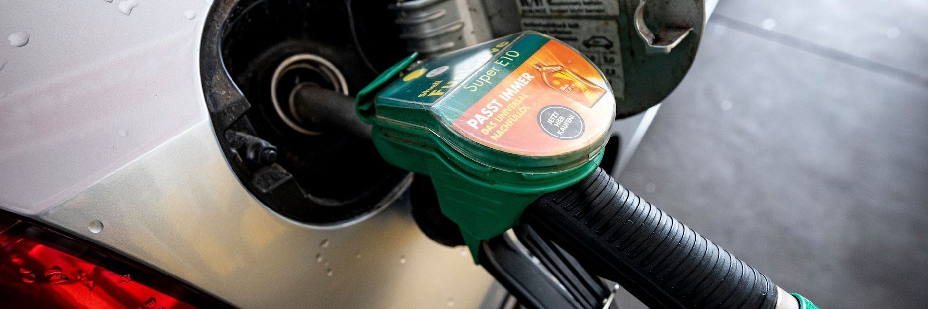 Superbenzin der Sorte E10 ist in Deutschland so teuer wie nie.