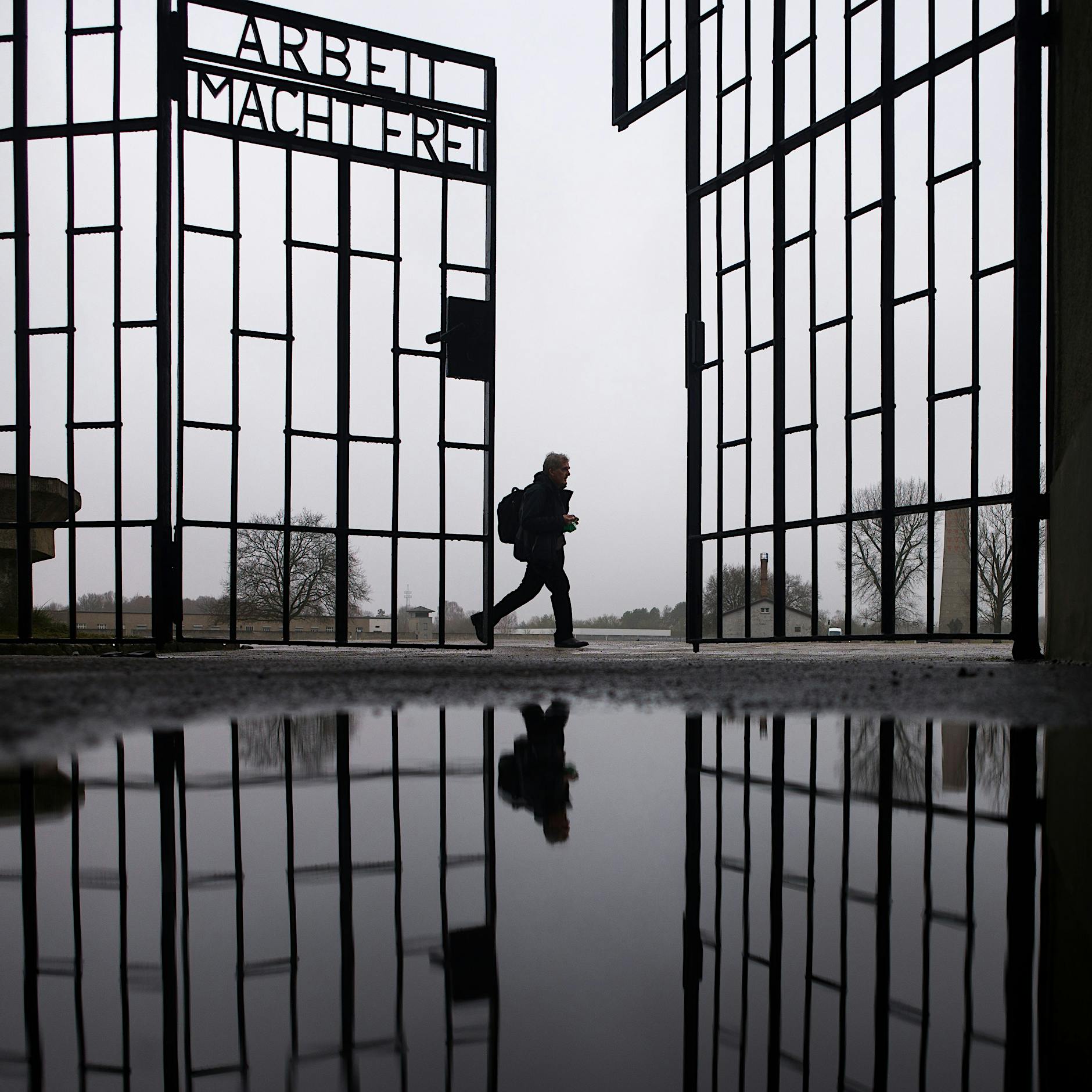 Zweiter Historikerstreit: Das Gebot des „Nie wieder“ und seine Lesarten