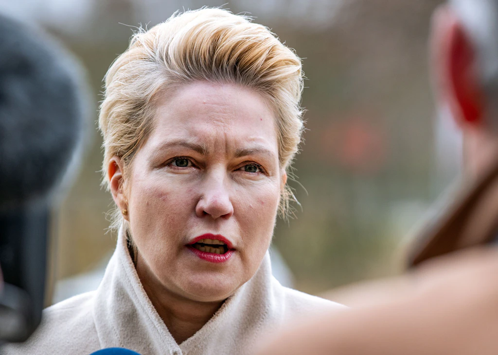 Vorwurf: Nord-Stream-Stiftung verschleiert Geschäftsverhältnisse