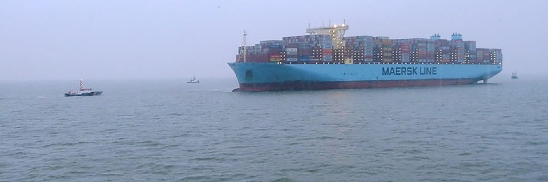 Das Containerschiff „Mumbai Maersk“ ist in der Nordsee nördlich der ostfriesischen Insel Wangerooge auf Grund gelaufen.