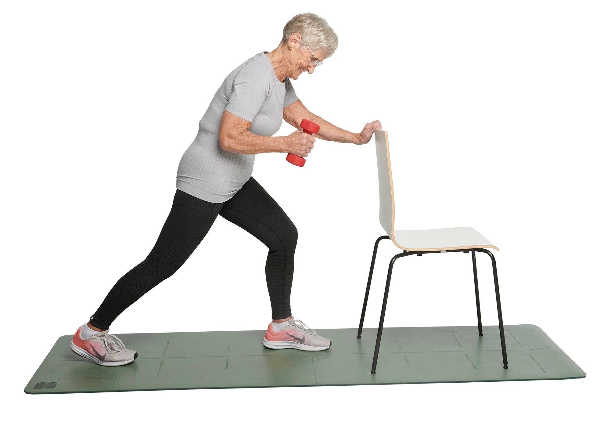 Fitness für Faule: Sport-Oma erklärt, wie man zu Hause trainiert