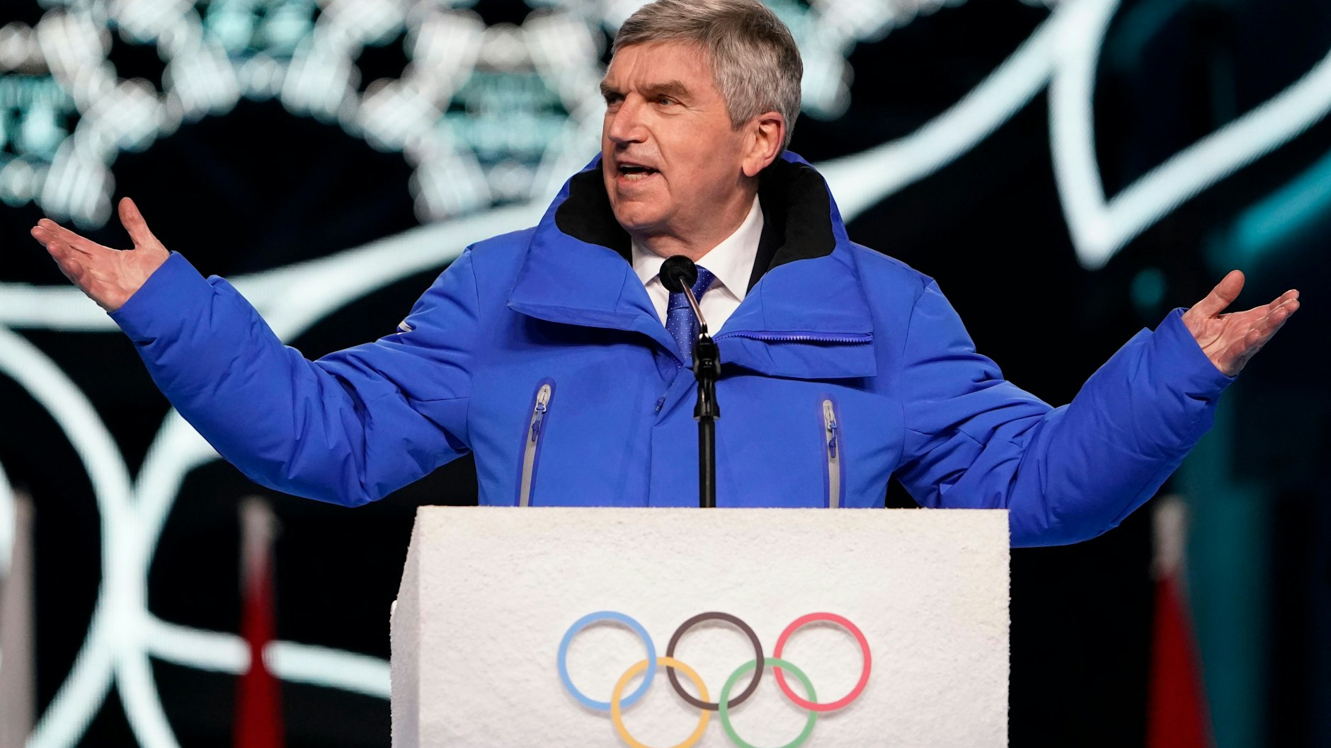IOC-Präsident Thomas Bach will russische Sportler wieder zu den Wettkämpfen zulassen.&nbsp;