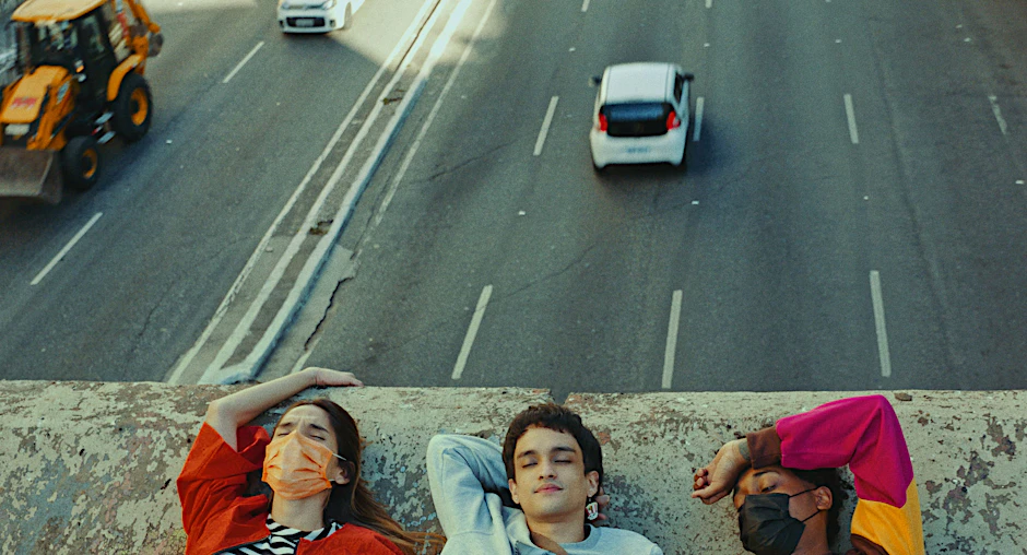 Hoffentlich kein Zukunftsszenario: der Film „Três tigres tristes“.