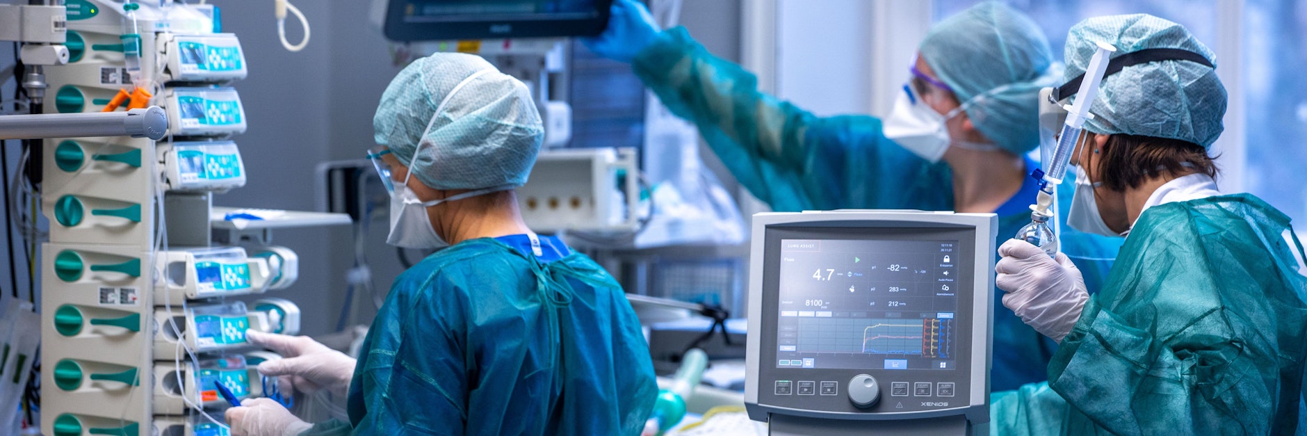 Pflegekräften wird eine Prämie für ihre Leistungen in der Corona-Krise versprochen.