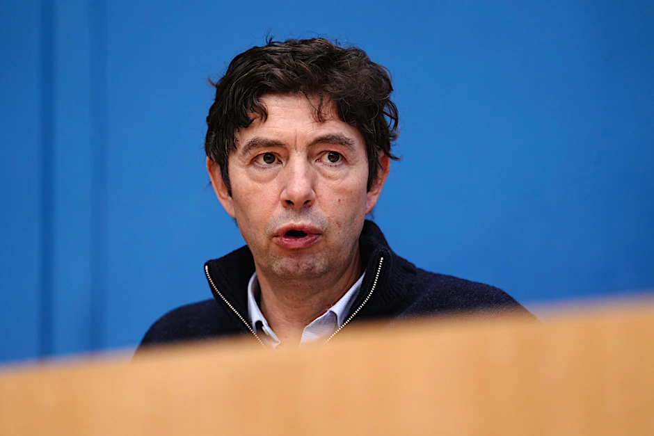 Der Virologe Christian Drosten wehrt sich heftig gegen die Vertuschungsvorwürfe.
