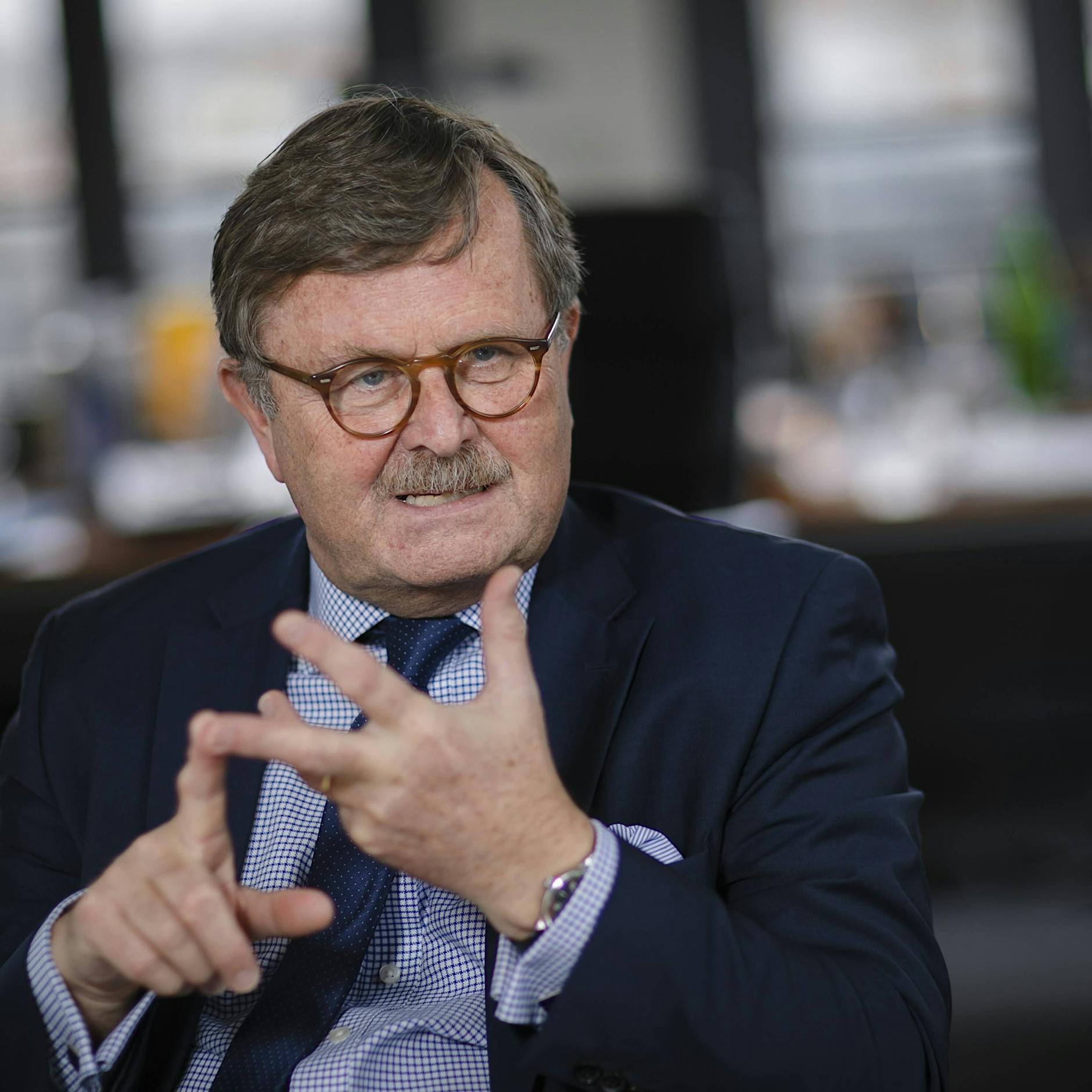 Montgomery für allgemeine Corona-Impfpflicht ab 18 Jahren