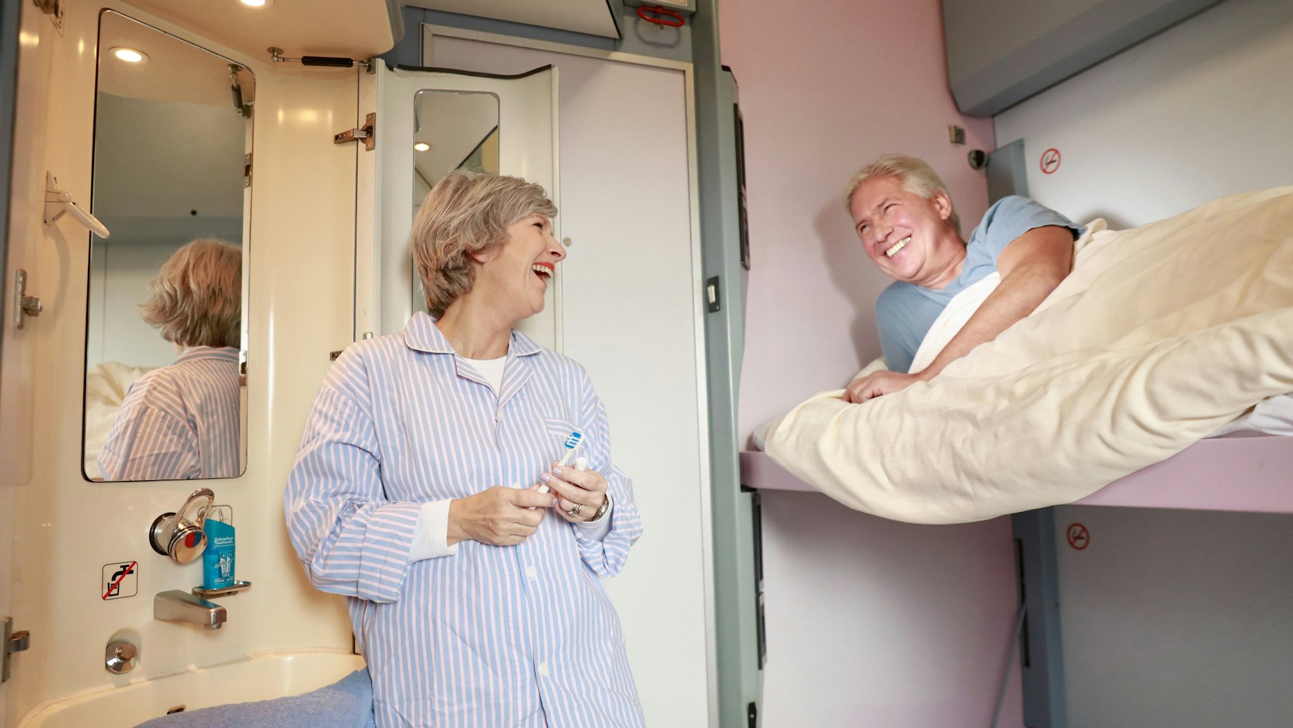 In der Tat: Am schönsten ist ein eigenes Schlafwagenabteil für sich allein. Werbefoto des Anbieters Train4you.